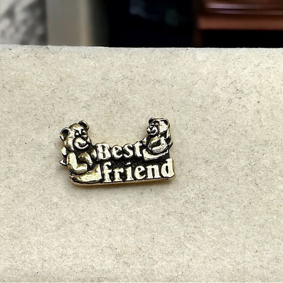 Best Friend l Gold Bear Pin w/box l Vintage - Picture 4 of 7